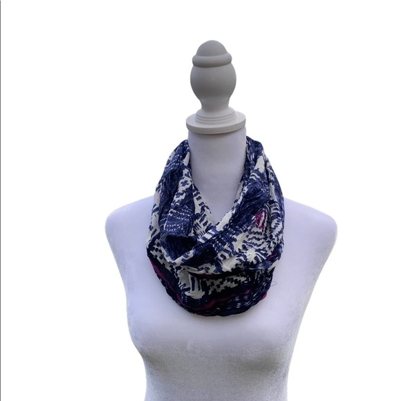 Viscose, made in India ladies‎ scarf. - Picture 1 of 5